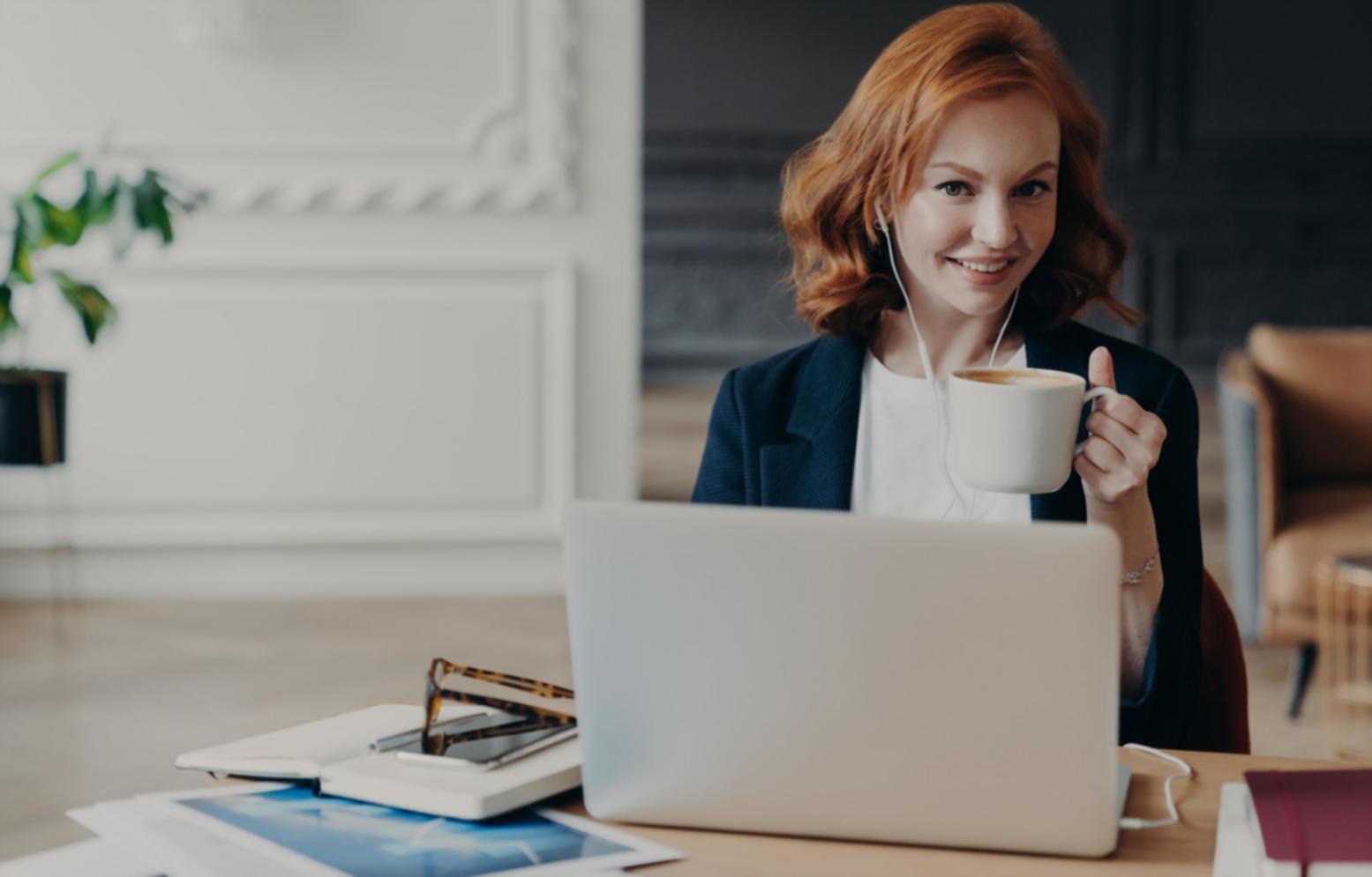 Espace de formation lumoravienq au Mans avec tables et matériel pédagogique